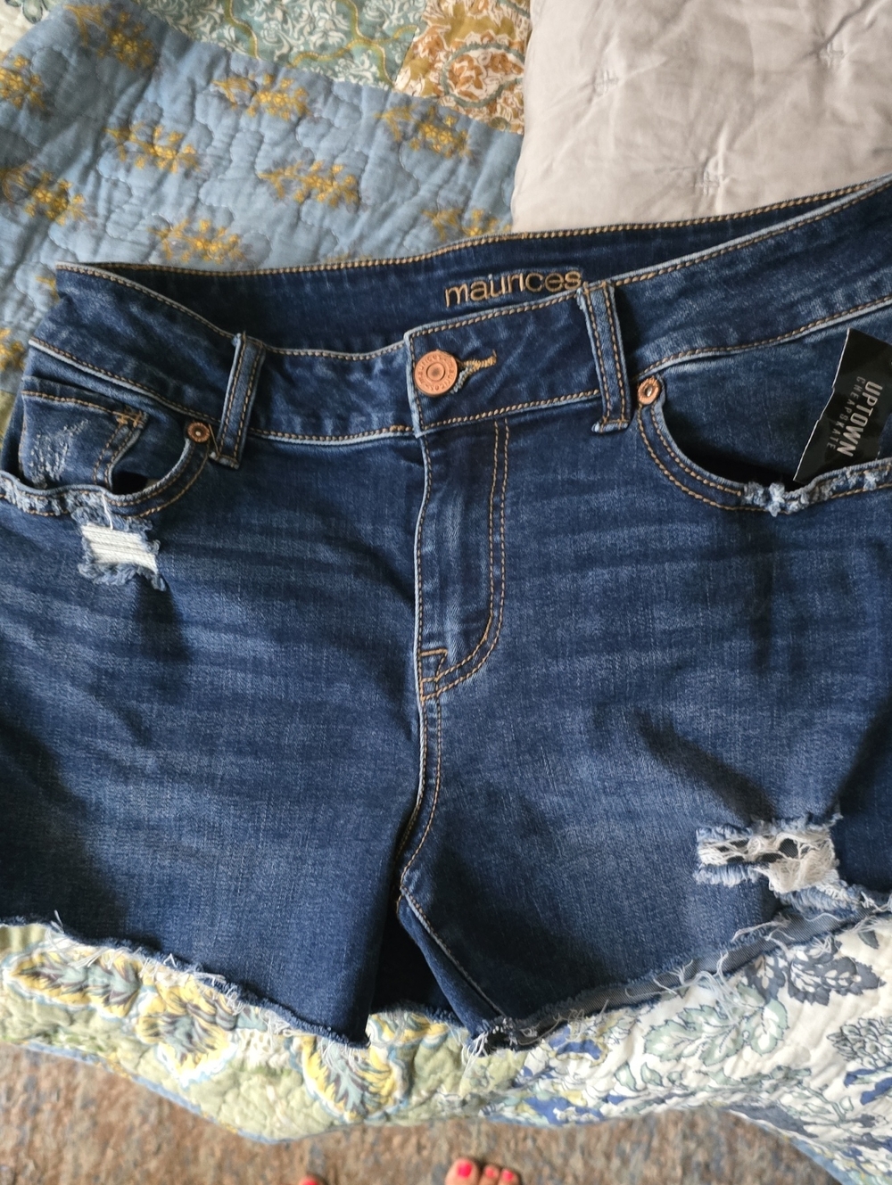 Maurices Dark Indigo Distressed Denim Shorts Size 10 Nwt